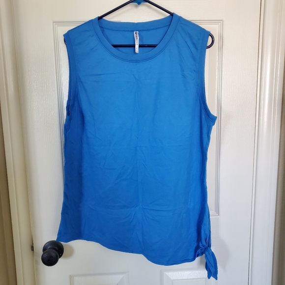 Fabletics Workout Top - Picture 3 of 7